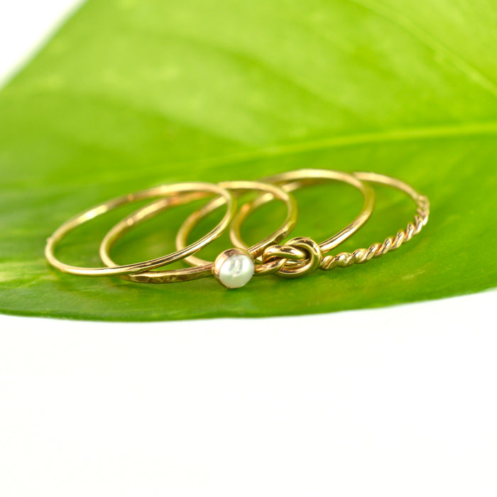 Size 5-5.5 / Cream Pearl & Gold Love Knot Promise Ring Set of 4